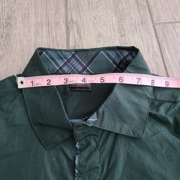 Harry Potter Hufflepuff Universal Studios Men’s Button-Up Shirt green Size L NEW - Picture 10 of 12